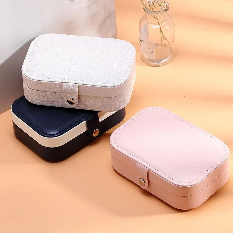 Portable Leather Jewelry Organizer – Elegant & Travel‑Ready